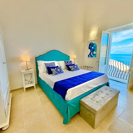 Holiday home Maison Mareamalfi Vettica